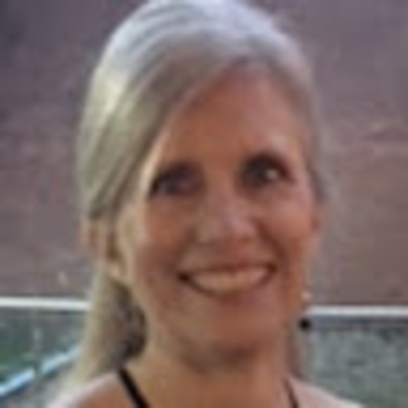 Meet your Posher, Lori - Picture 1 of 1